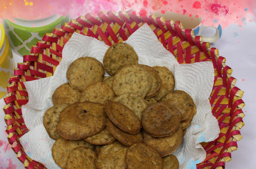 Methi Mathri Recipe