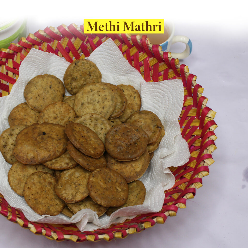 methi mathri recipe
