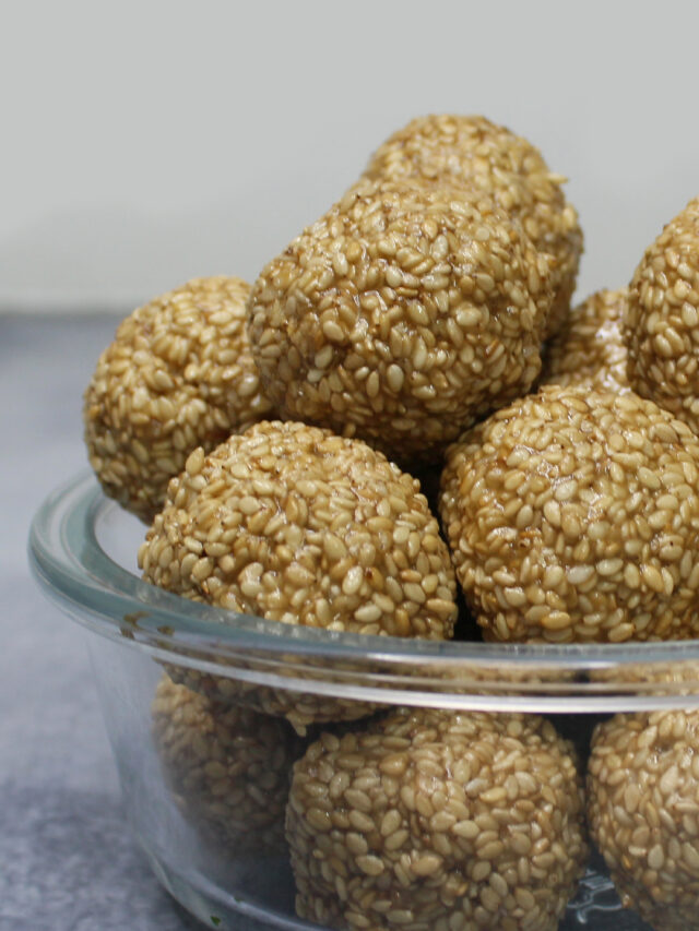 Til Laddu | Sesame Seeds Laddu